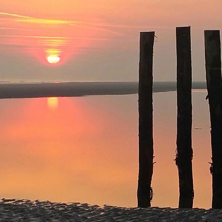 Au Kaycedra Lägenhet Calais Exteriör bild