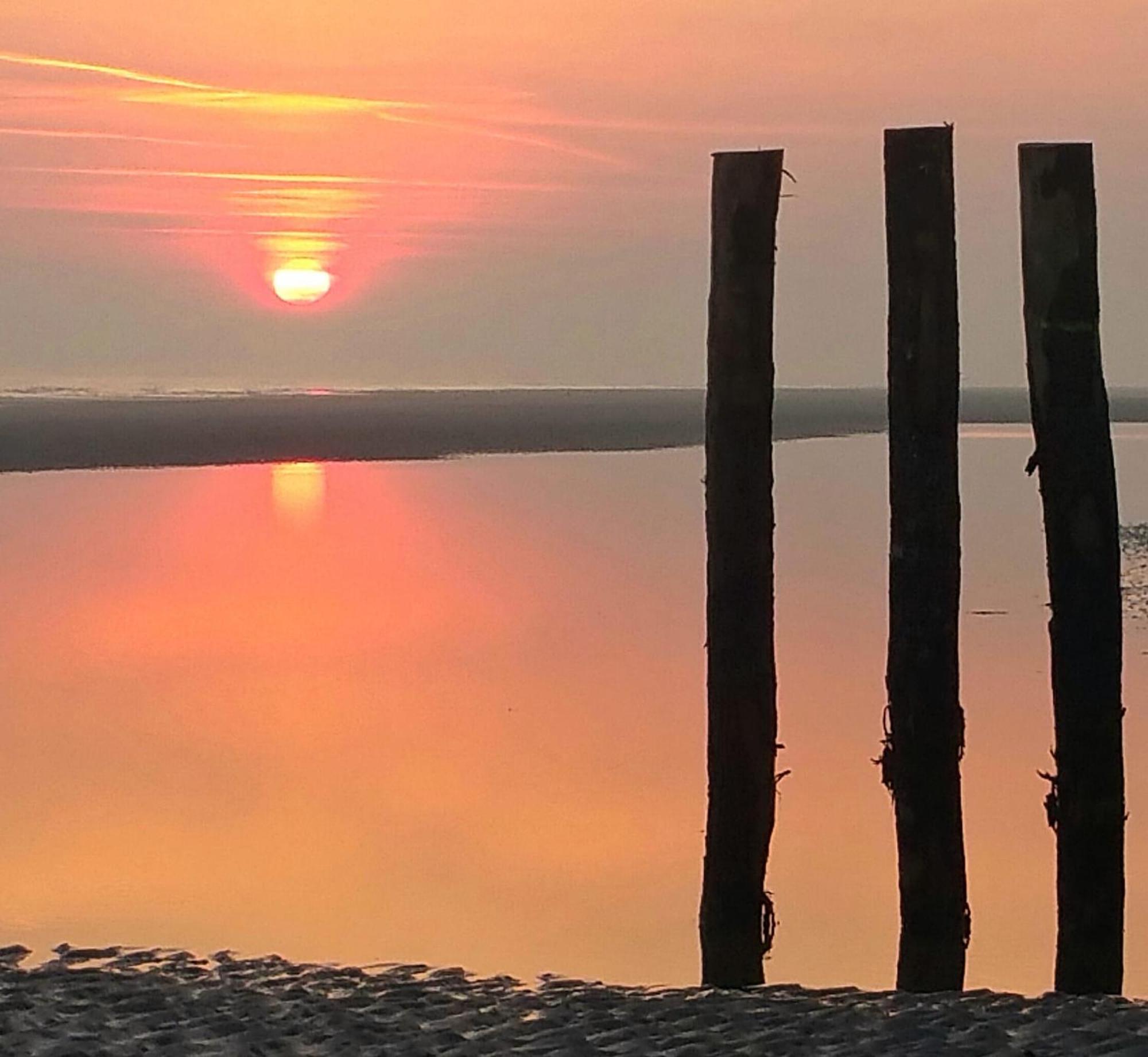 Au Kaycedra Lägenhet Calais Exteriör bild
